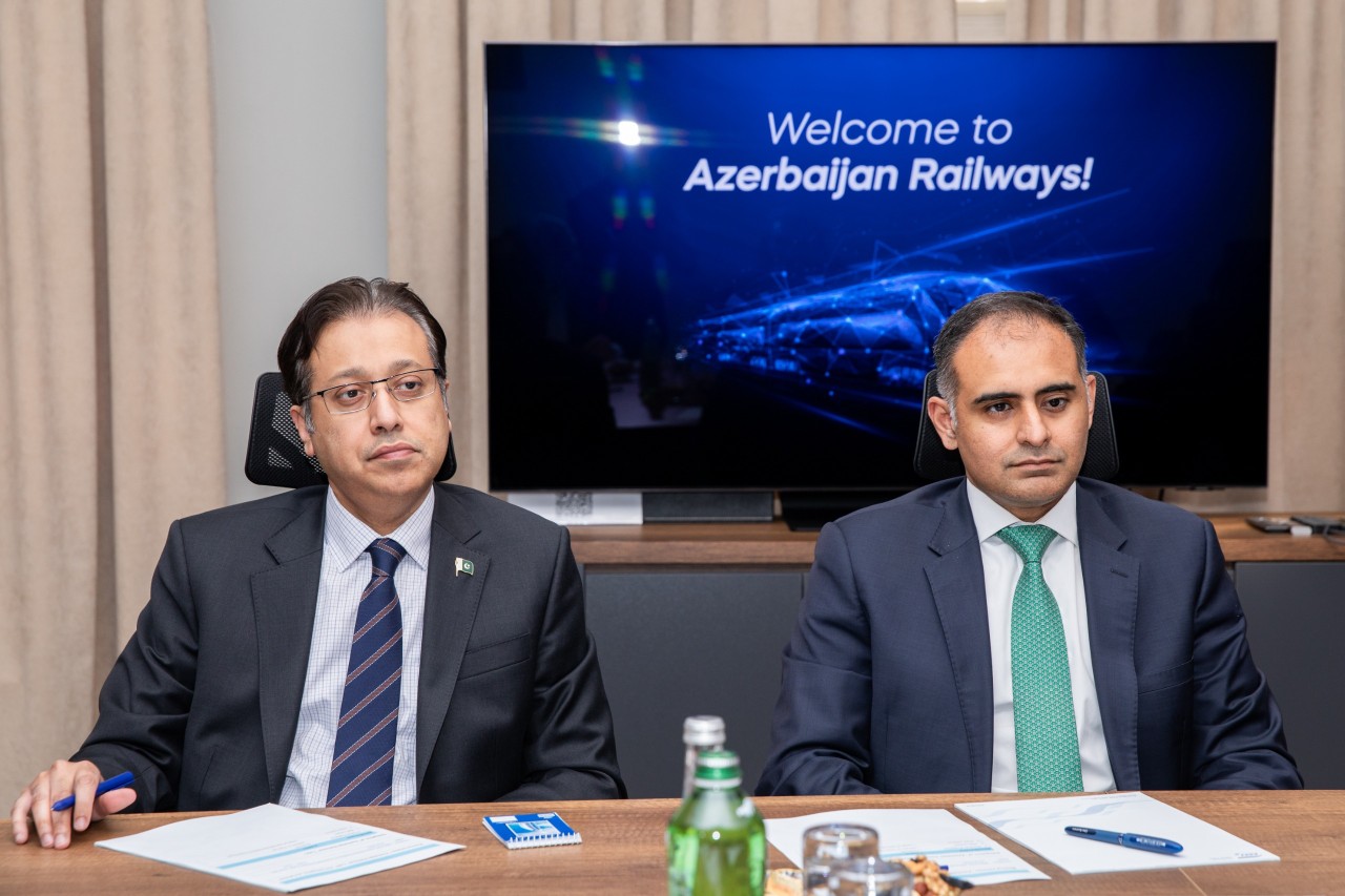 Azərbaycan və Pakistan dəmiryol sahəsində əməkdaşlığın perspektivlərini müzakirə etdi - FOTOLAR
